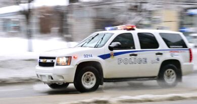 Entrer chez les gens sans mandat, le gouvernement envisage cette «dernière solution» police